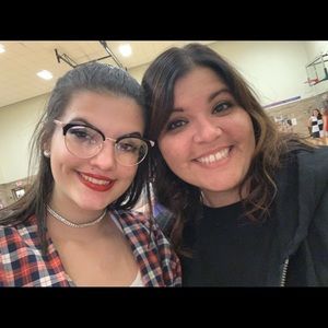 Meet your Posher, Abby